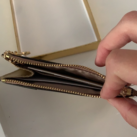 Michael Kors Wallet/Key ring Card holder - Picture 3 of 4